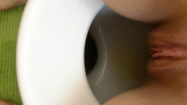 VID-20170803-WA0005 Piss Porn